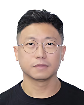 华 磊